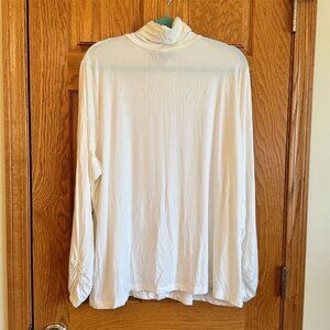 Semantiks Women's 3XL White Turtleneck Long Sleeve Blouse Casual